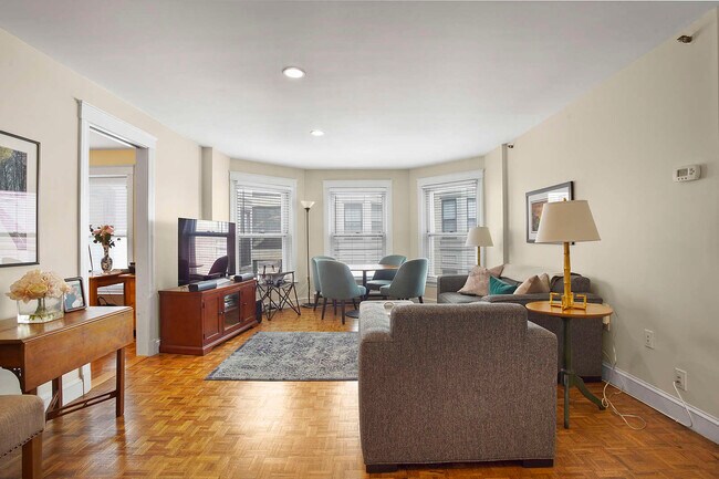 Building Photo - 416 Commonwealth Ave