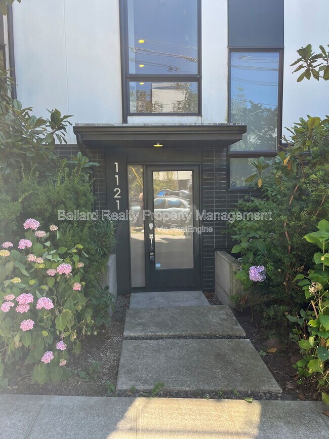 Foto del edificio - 1121 E Howell St