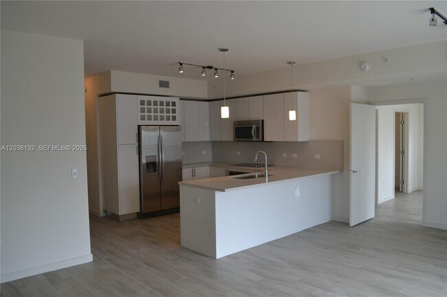 Foto del edificio - 999 SW 1st Ave