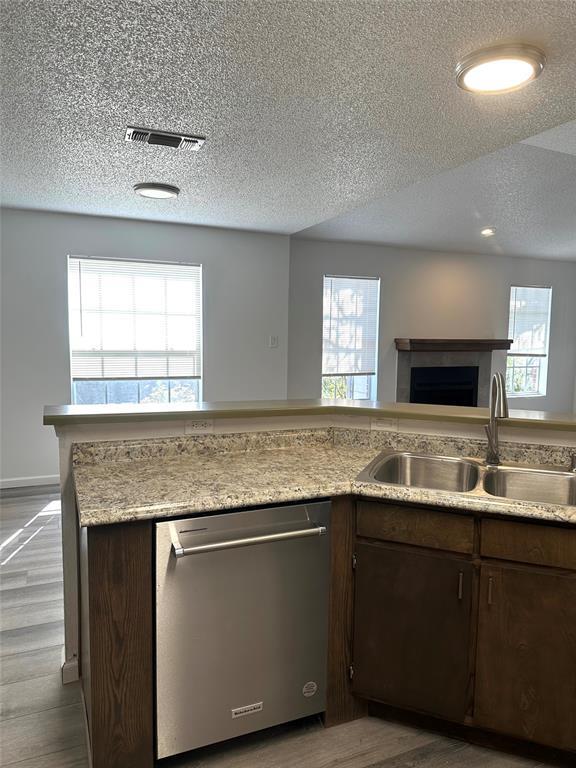 Foto del edificio - 4202 Duval Rd