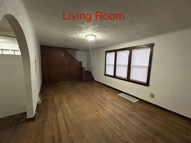 Building Photo - 432 S Washington Ave