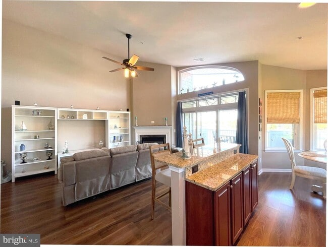 Building Photo - 634 Oyster Bay Pl
