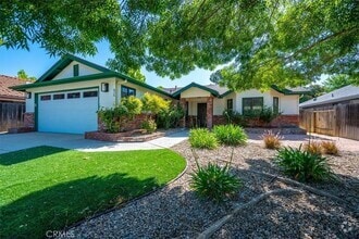 Building Photo - 836 Casals Dr