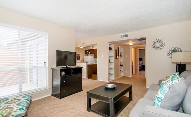 Building Photo - 1 bedroom in North Richland Hills TX 76180