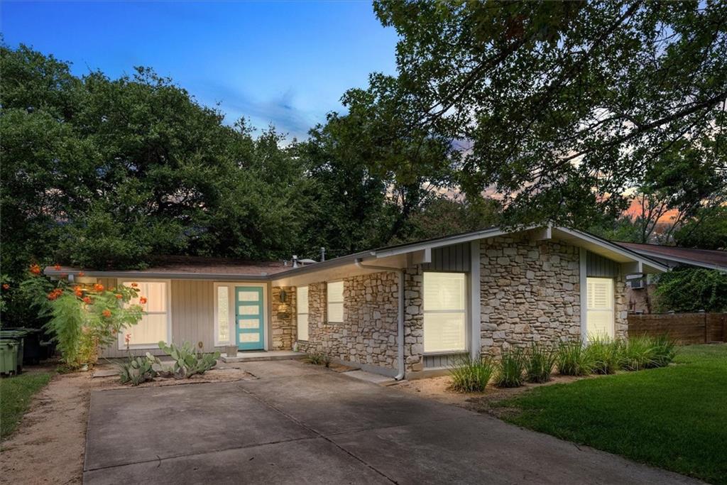 Primary Photo - 2506 Spruceleaf Cir
