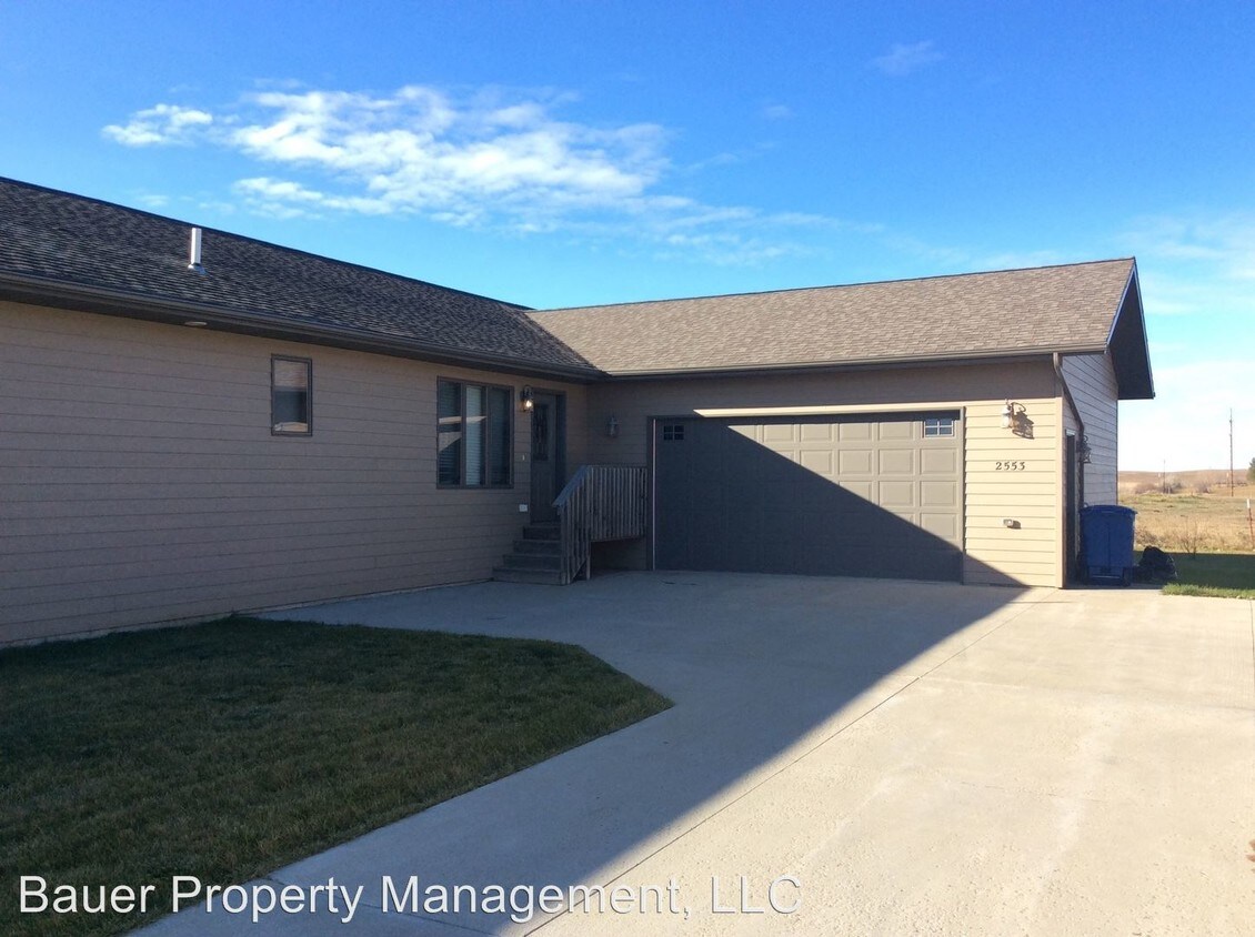 Foto principal - 2 br, 2 bath House - 2553 Prairie Oak Drive