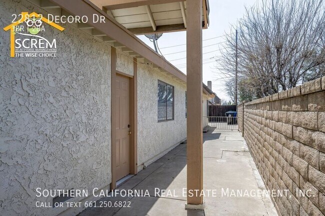 Foto del edificio - 22812 Decoro Dr