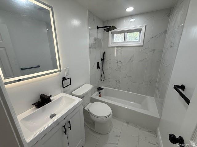 Foto del edificio - 336 Oceanside Pkwy