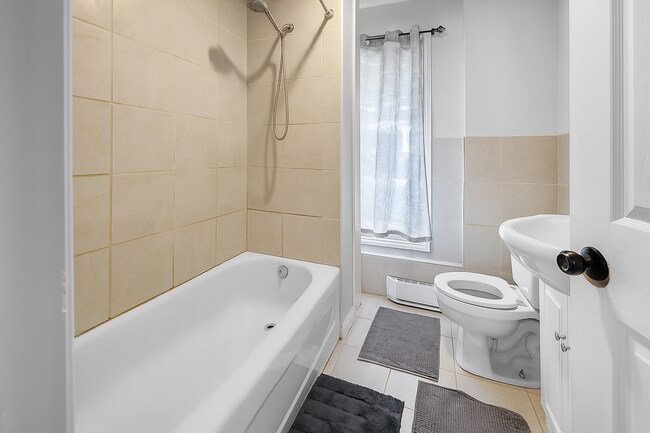 Photo du bâtiment - 23 Freshwater Rd