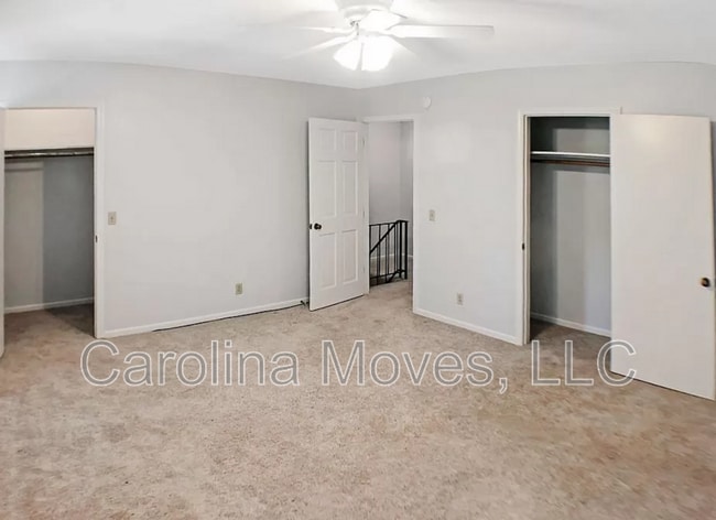 Building Photo - 8 St Mark Rd