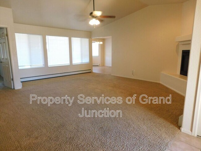 Foto del edificio - 434 1/2 Jornada Street