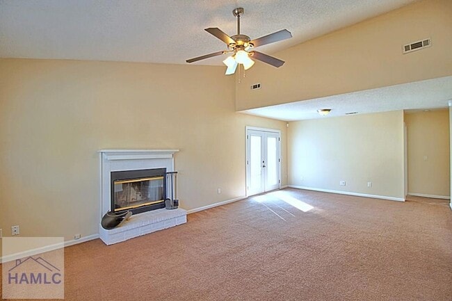 Foto del edificio - 664 Windward Dr