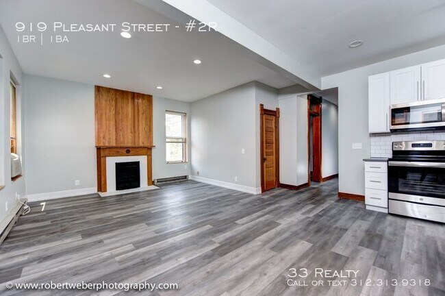 Foto del edificio - 919 Pleasant St