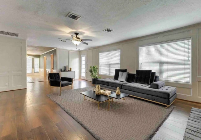 Photo - 18103 Ravenfield Dr House