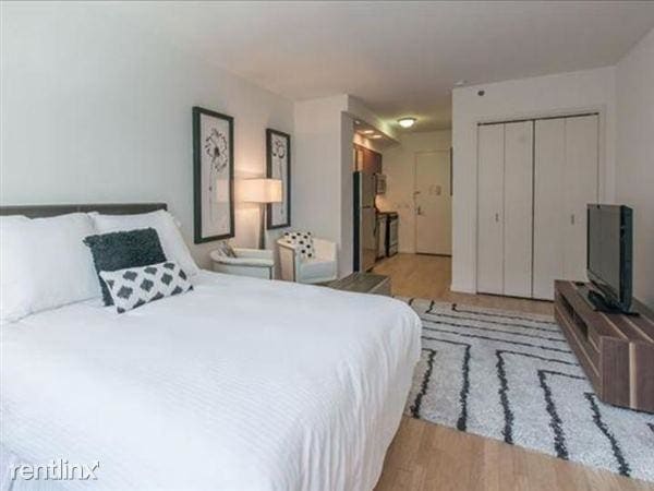 Building Photo - 1 bedroom in New York NY 10013