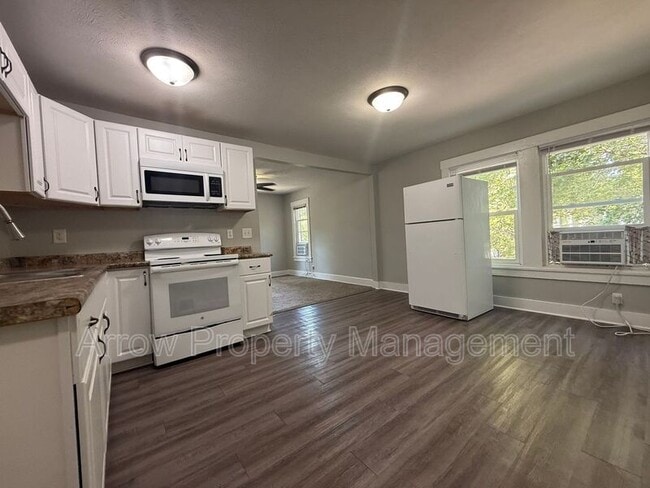 Building Photo - 2800 P St