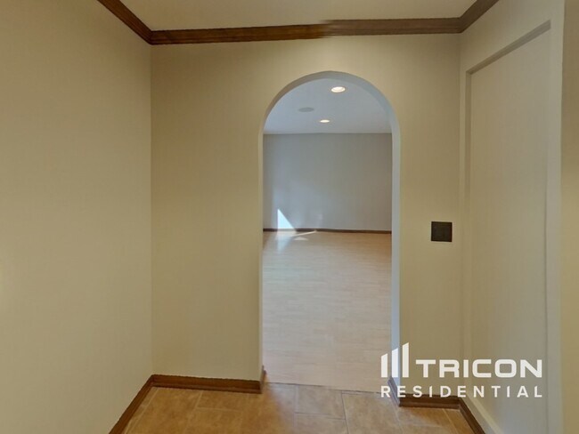 Building Photo - 7407 Laredo Dr