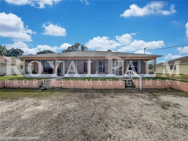 Building Photo - Make Yourself at Home — Charming 3-Bed, 2-Bath in Lehigh Acres. Your Duplex Dream Just Got Better!