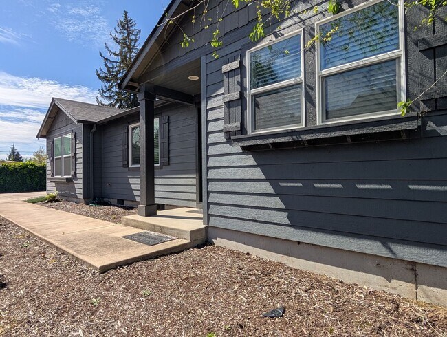 Foto del edificio - Beautiful 3-Bedroom, 2-Bath Home in Springfield!