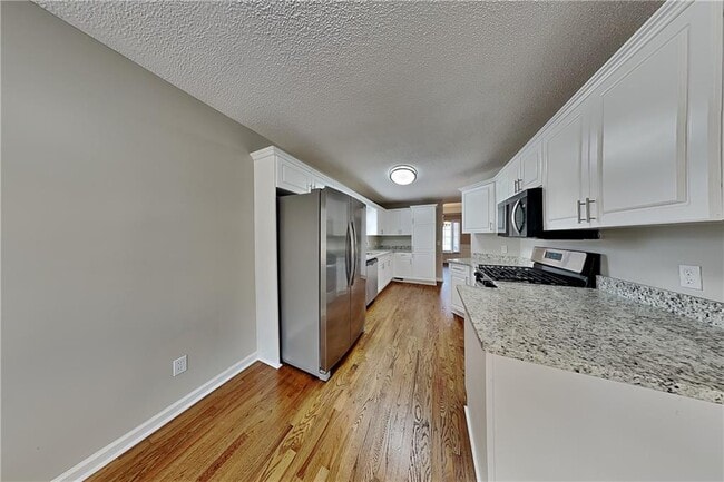 Building Photo - 411 Saddle Brooke Dr