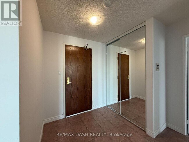 Building Photo - 156-2156 Enfield Pl