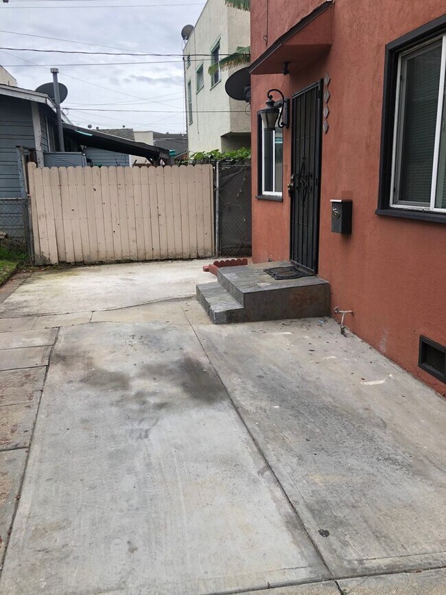 1621161621 Locust Ave Unit 1619A (downstairs), Long Beach, CA 90813