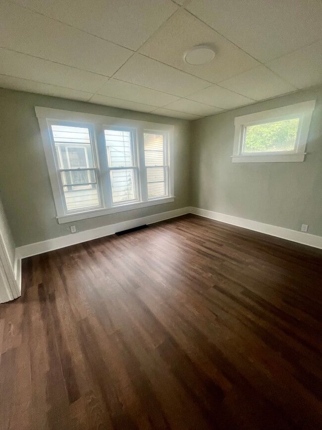 Building Photo - Canton 3 Bedroom - Single Family Home