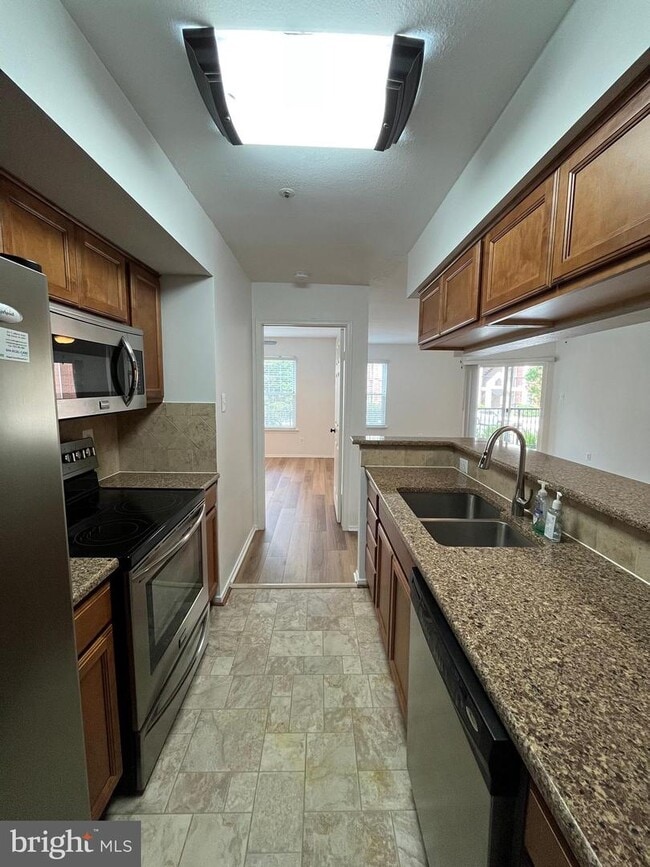 Building Photo - 3311 Wyndham Cir