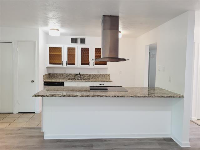 Foto del edificio - 523 Fairhaven Dr