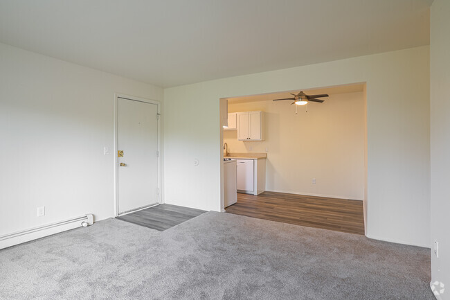 Breton Court 4705 N Breton Ct SE Grand Rapids MI 49508 Apartments com Breton Court 4705 N Breton Ct SE Grand Rapids MI 49508 Apartments com