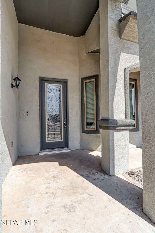 Building Photo - 3620 Essence St