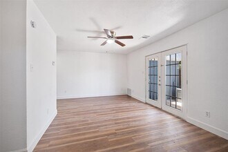 Building Photo - 2217 Mission Hill Dr