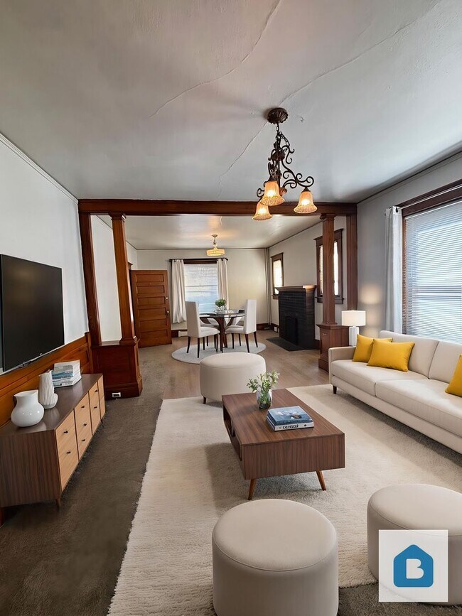 Building Photo - 1336 N Weber St