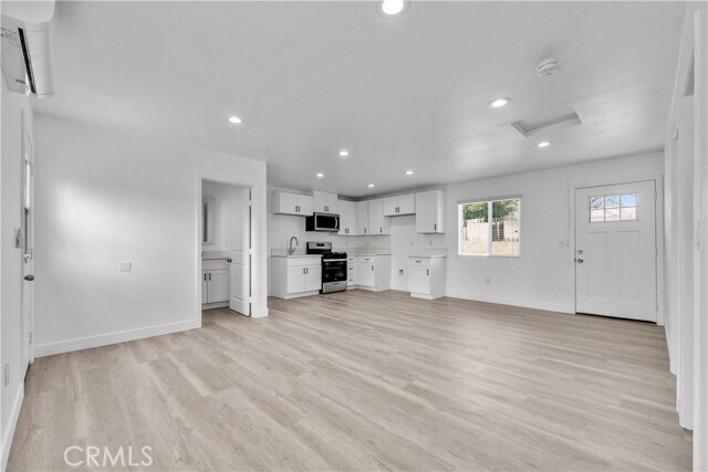 Foto del edificio - 9156 Catawba Ave