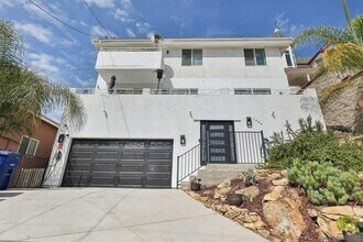 Building Photo - 1644 Cuyamaca Ave