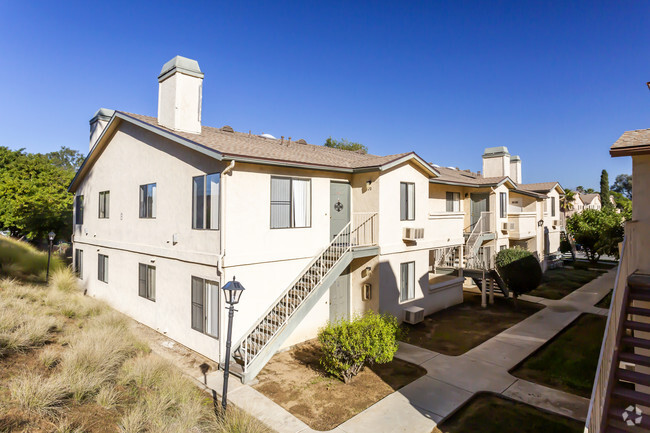 Fallbrook Hills Apartments photo'