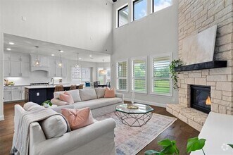 Building Photo - 1112 Armadillo Trl