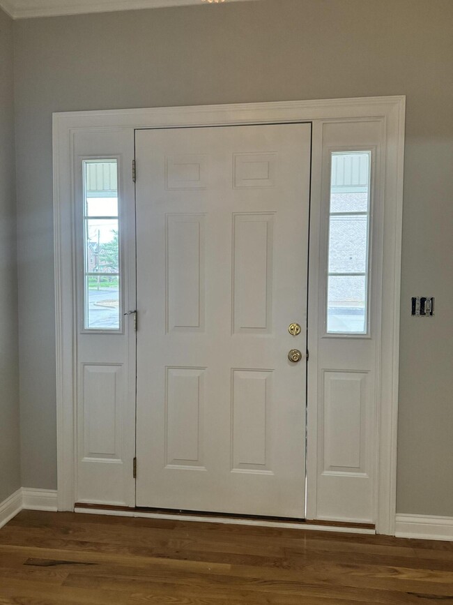 122 W Green St, Versailles, KY 40383 - Townhome Rentals in Versailles ...