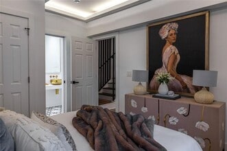 Building Photo - 724 Charles Allen Dr NE