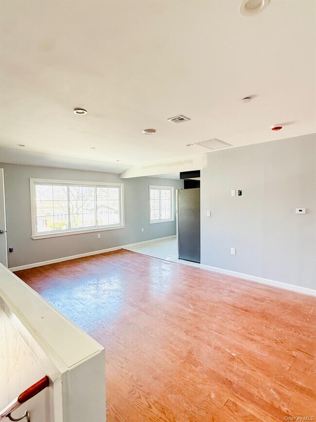 Foto del edificio - 139-22 Lakewood Ave