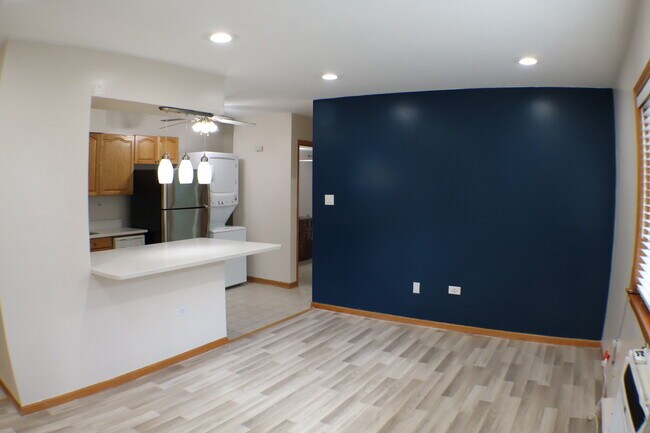 Foto del edificio - 1130 Dunlop Ave