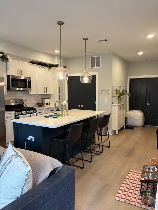 Photo - 7521 Ridge Ave (Philadelphia, PA)