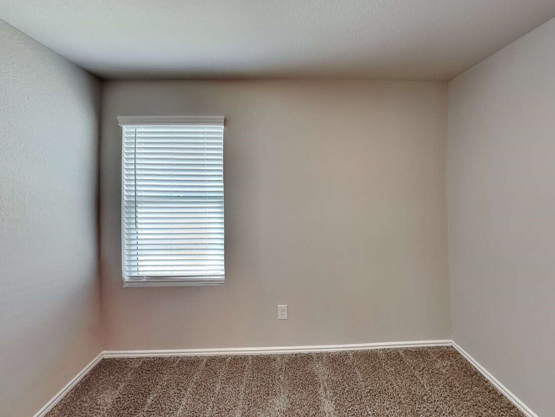 Foto del edificio - 5618 Basilica Pl