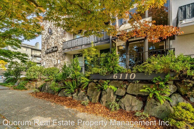 Foto del edificio - 2 br, 2 bath House - 6110 24th Avenue NW #104