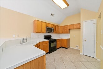 Building Photo - 1503 Telkwa Dr