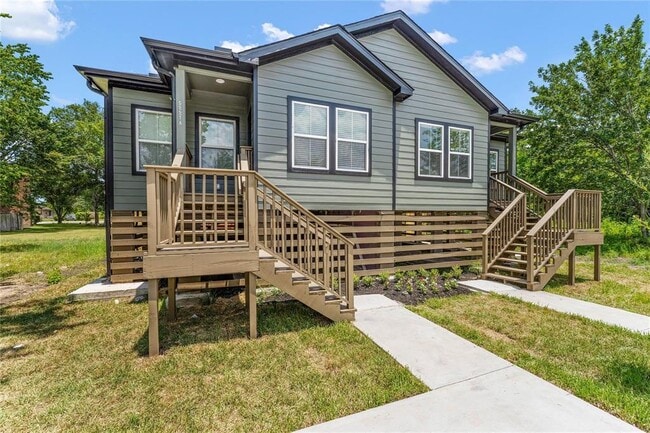 Building Photo - 5779 Belarbor St