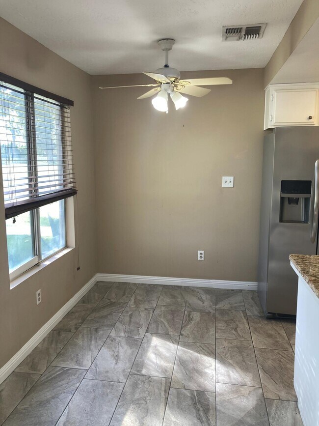 Building Photo - 82567 Ave 48 Ave