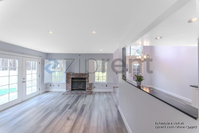 Foto del edificio - 12331 Hilldale Ct