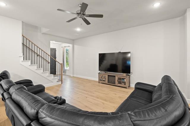 Building Photo - 3544 Golden Bell Ct