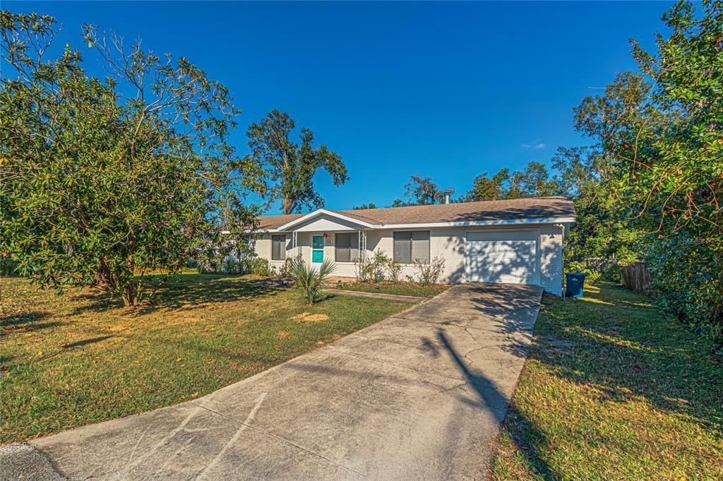 Foto principal - 933 N Clara Ave